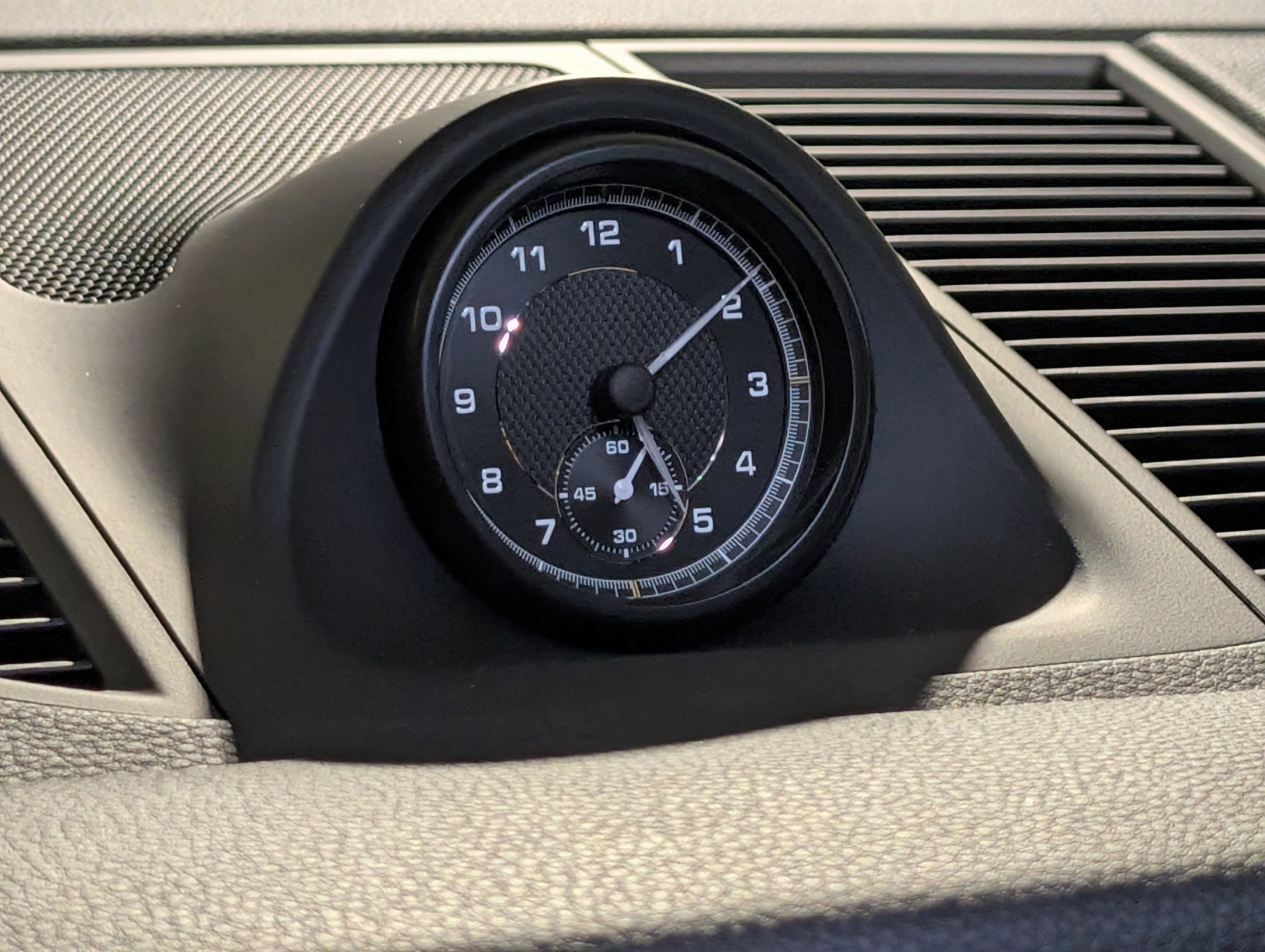 Certified 2026 Porsche Macan image 28