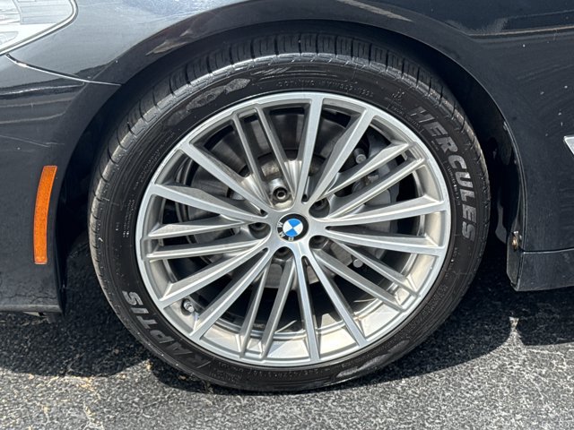 Used 2018 BMW 530i RWD image 14