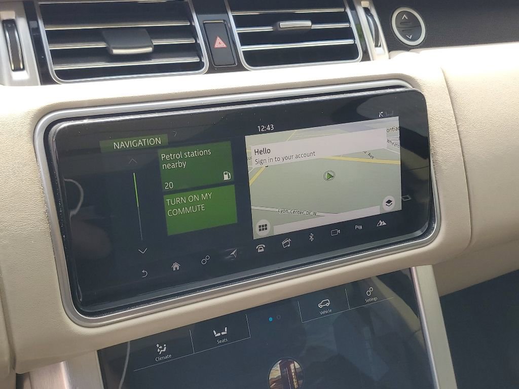 Used 2018 Land Rover Range Rover Supercharged AWD/4WD image 21