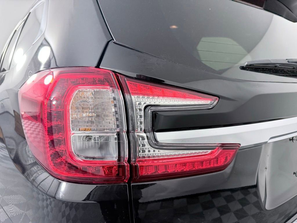 Used 2024 Subaru Ascent Premium image 27