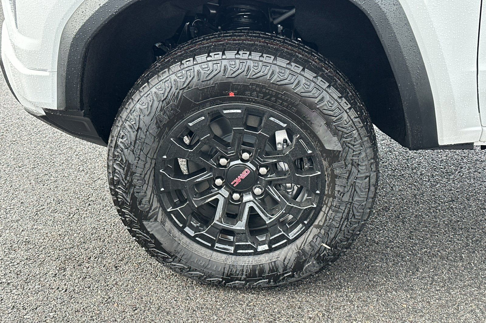 New 2026 GMC Canyon Elevation w/ Convenience Package image 29