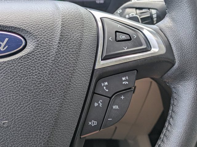 Used 2016 Ford Edge Titanium w/ Technology Package FWD image 22