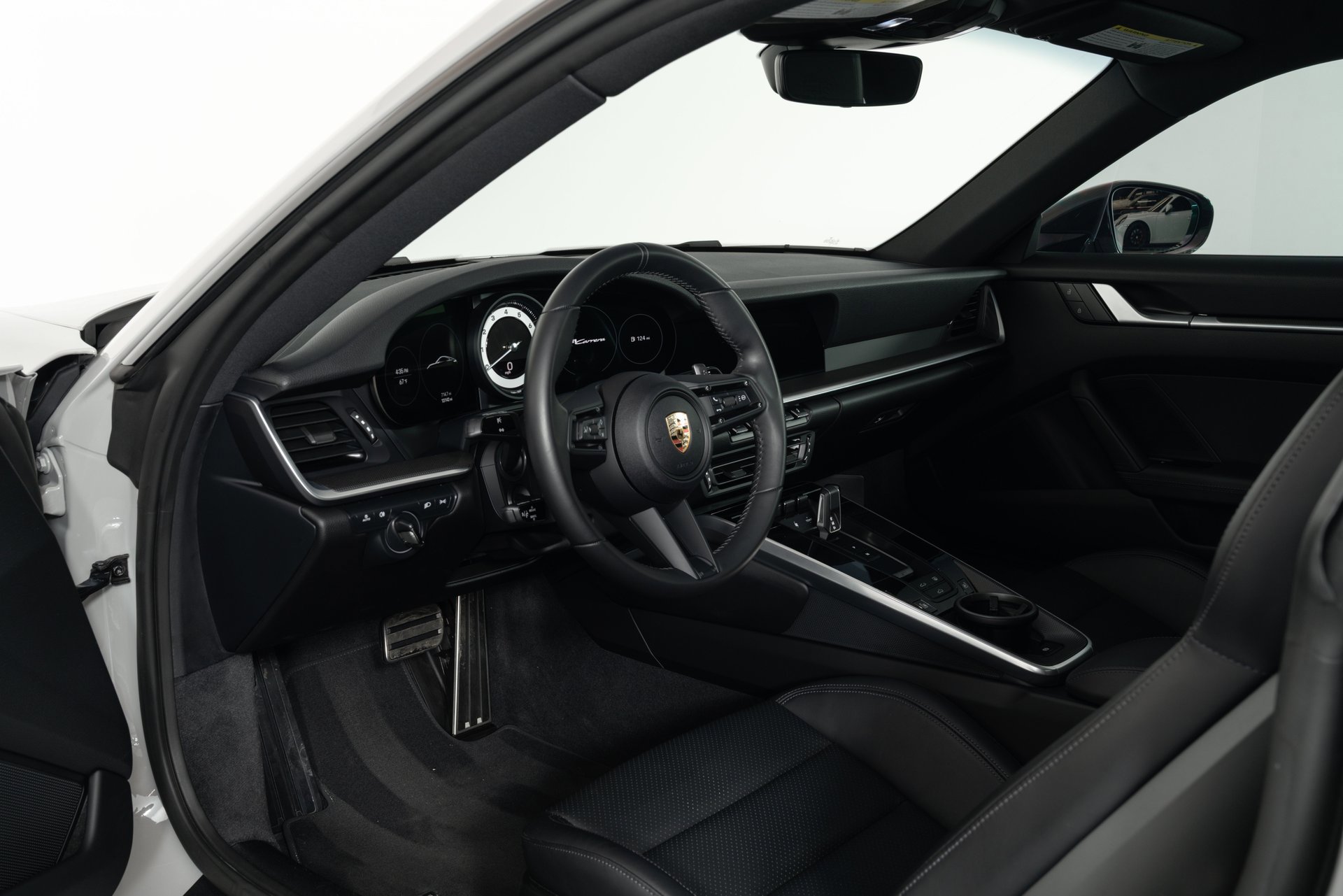 Used 2024 Porsche 911 Carrera image 11