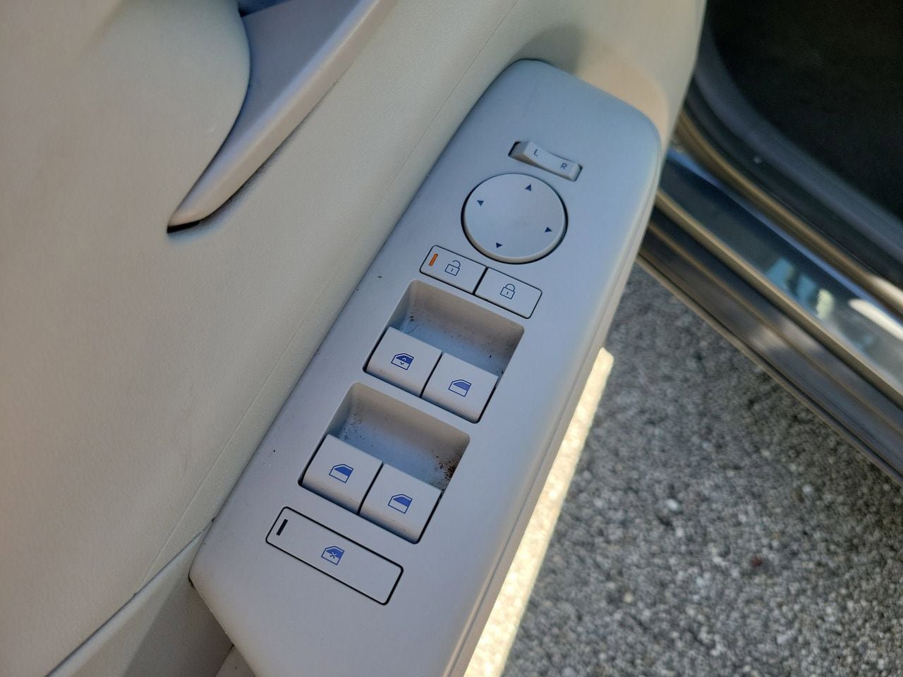 Used 2025 Hyundai Kona SEL FWD image 13