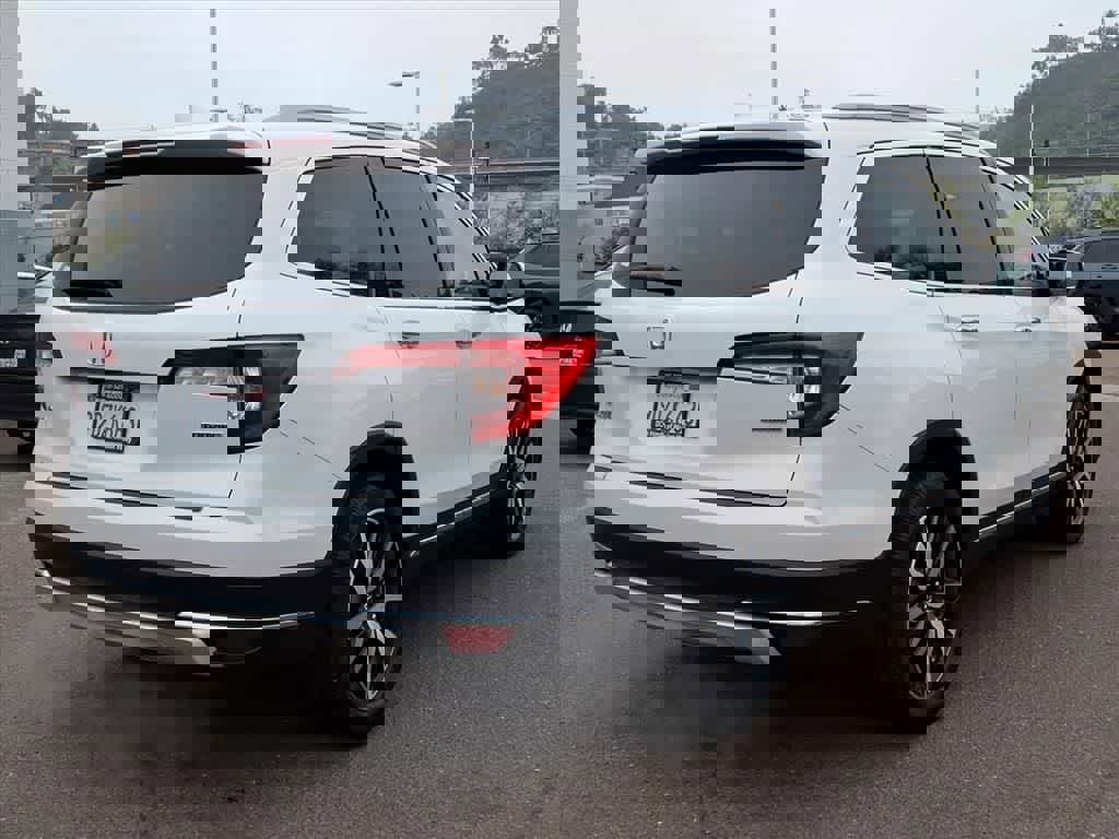 Used 2020 Honda Pilot Touring image 4