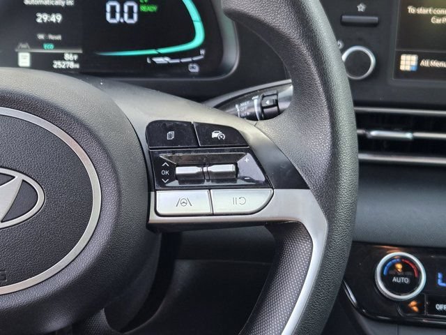 Certified 2025 Hyundai Elantra Hybrid FWD image 29