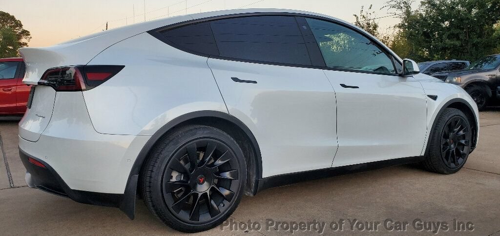 Used 2021 Tesla Model Y Long Range AWD/4WD image 13