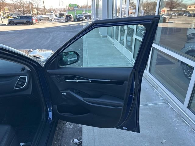 Used 2023 Kia Seltos SX image 36