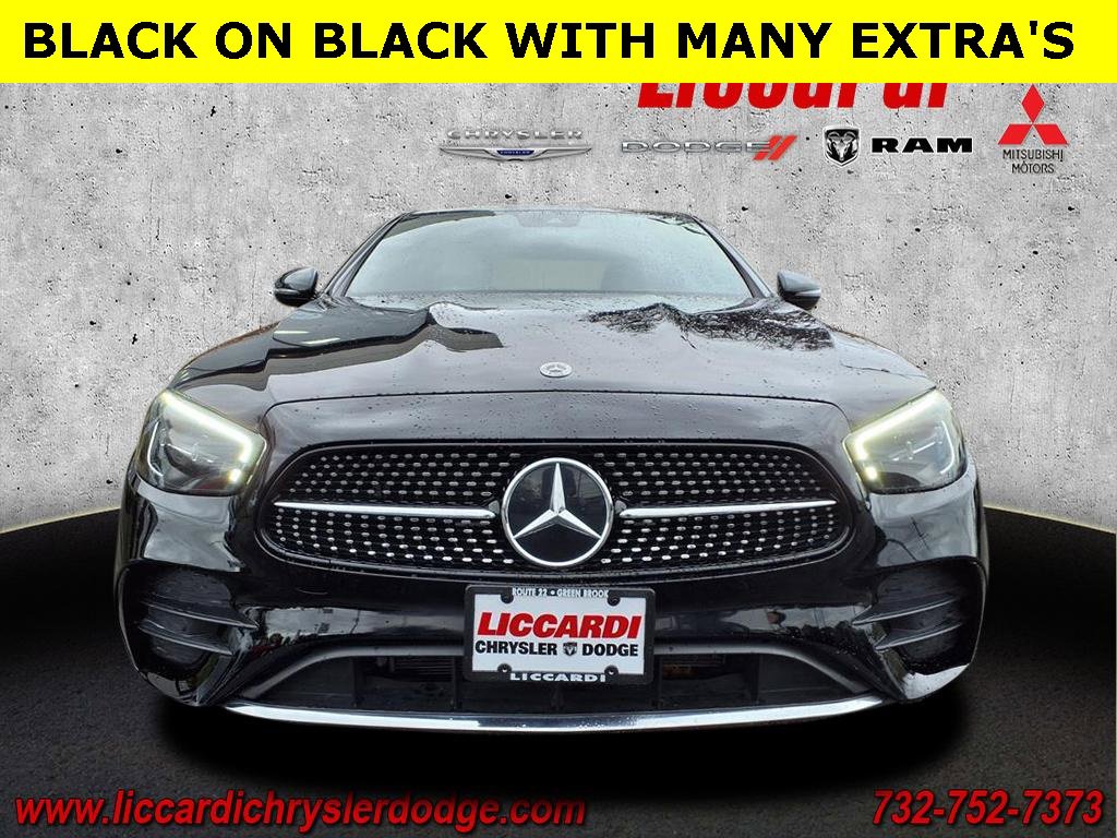 Used 2022 Mercedes-Benz E 350 4MATIC Sedan image 3