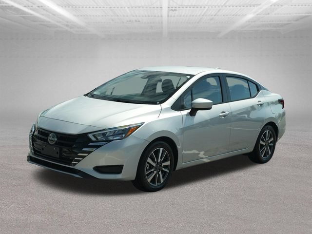 Used 2025 Nissan Versa SV FWD image 3