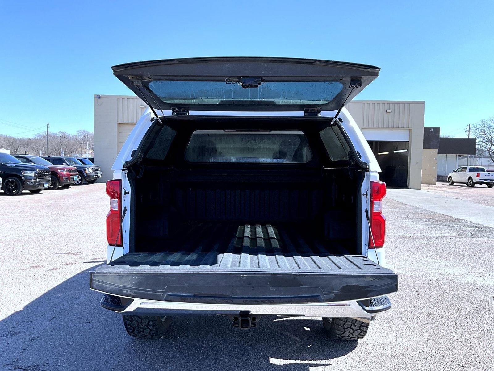Used 2022 Chevrolet Silverado 1500 LTZ image 9
