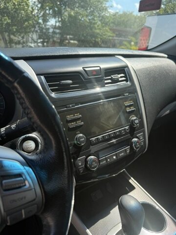 Used 2013 Nissan Altima 2.5 SL w/ 2.5 Moonroof Pkg FWD image 7
