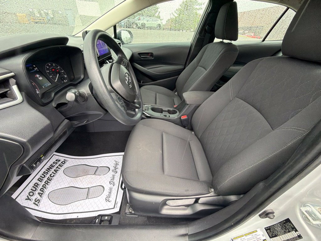 Used 2024 Toyota Corolla LE FWD image 11