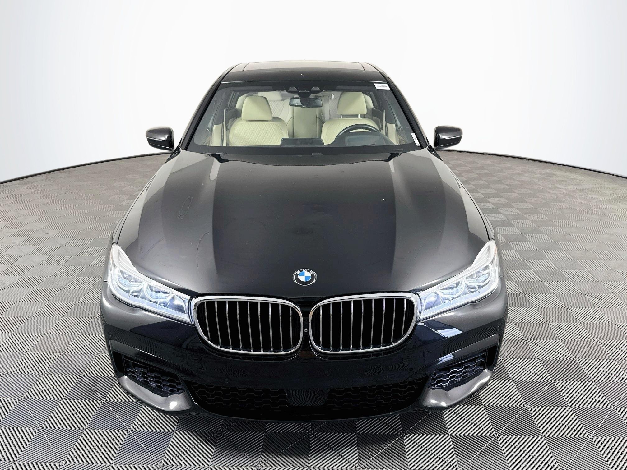 Used 2018 BMW 750i RWD video 2