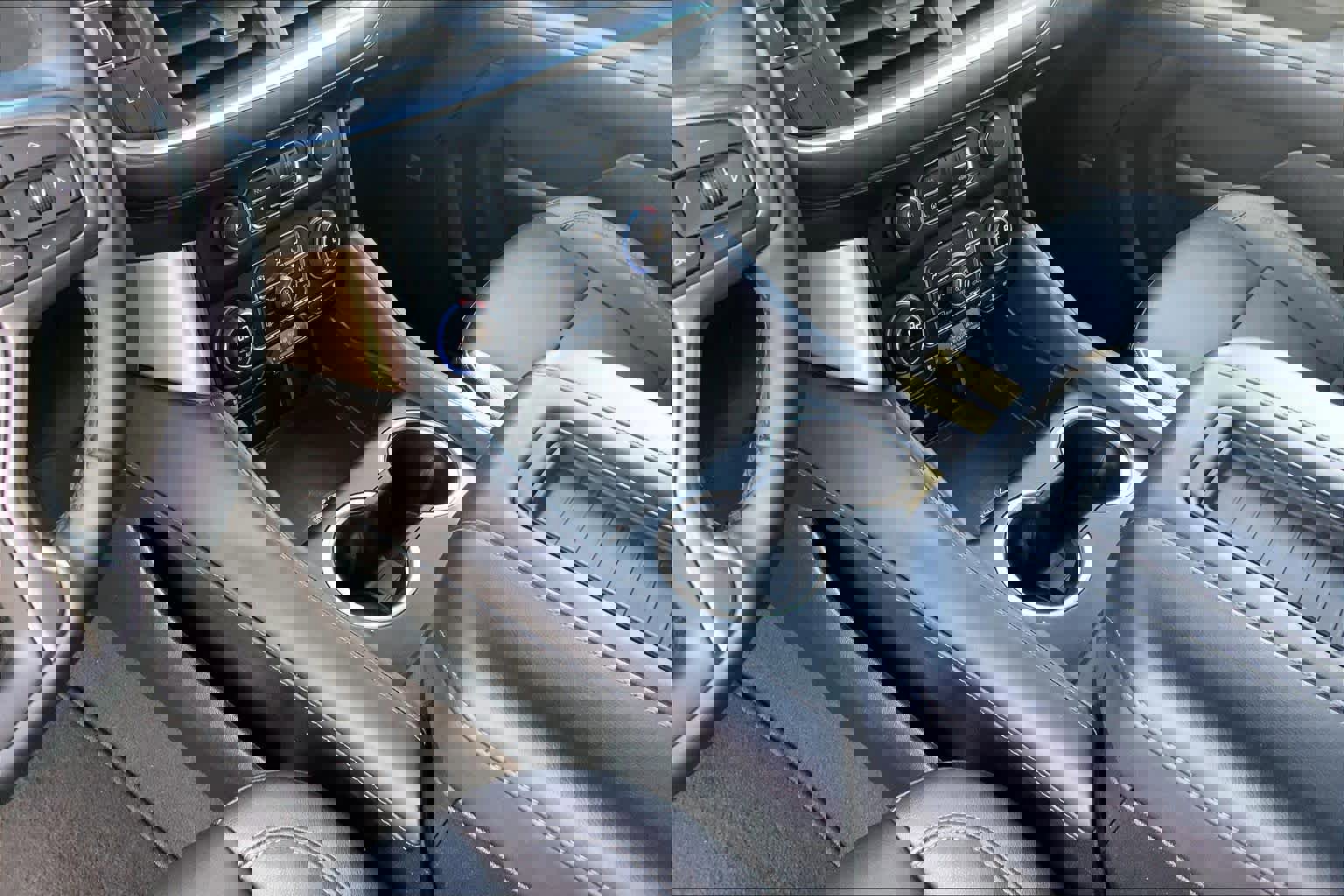 Certified 2024 Chevrolet Tahoe Z71 w/ Luxury Package image 16