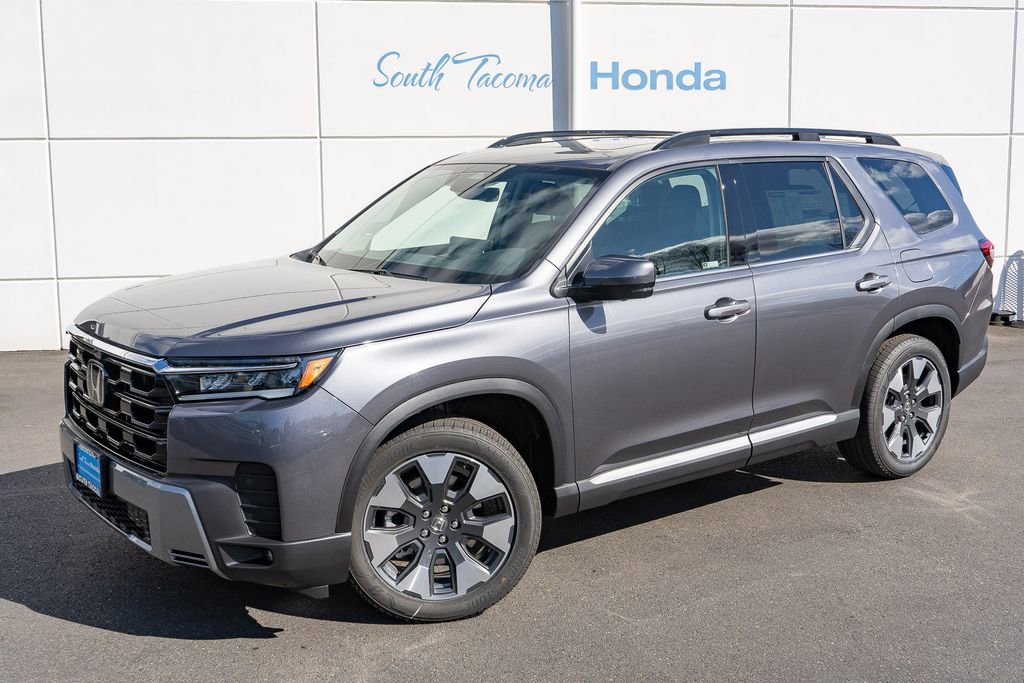 New 2026 Honda Pilot Touring image 2