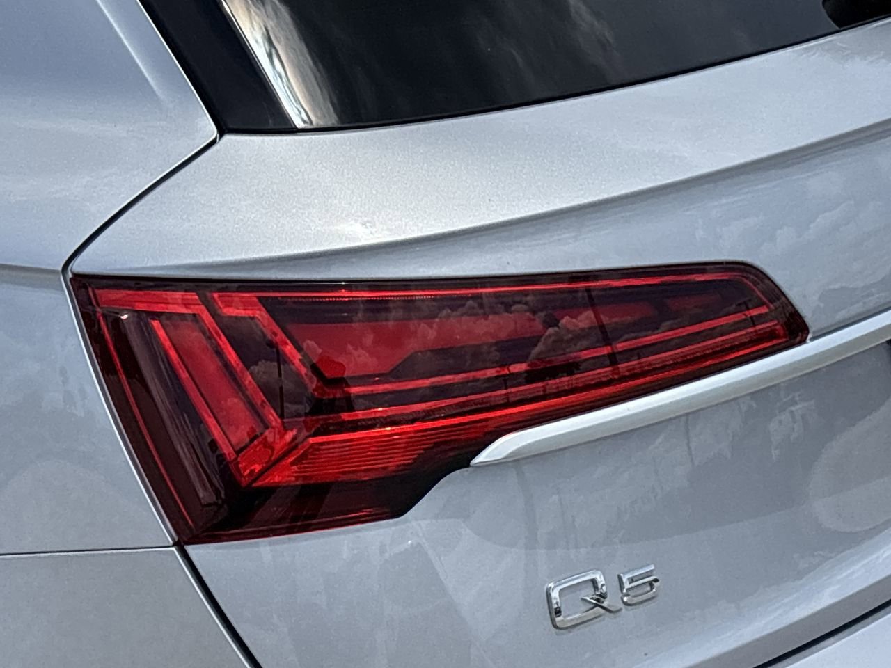 Used 2023 Audi Q5 2.0T Premium AWD/4WD image 7