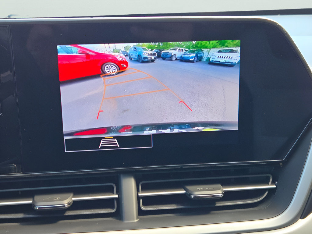 Certified 2024 Chevrolet Trax LS w/ LS Convenience Package FWD image 23