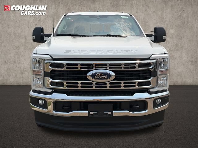New 2026 Ford F350 XL w/ XL Chrome Package AWD/4WD video 2