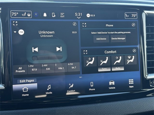 Certified 2024 Chrysler Pacifica Touring-L image 30