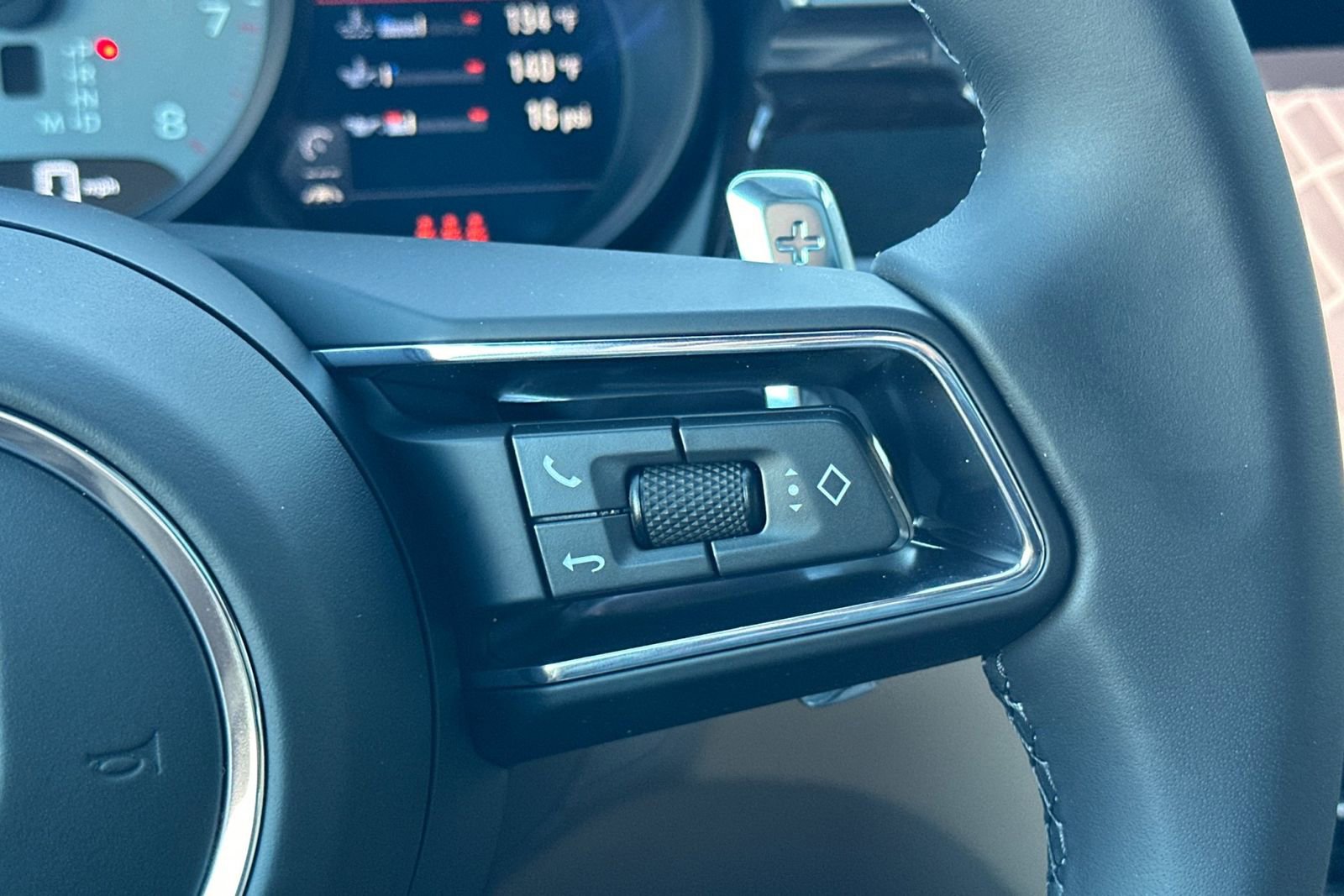 New 2026 Porsche Macan S AWD/4WD image 31