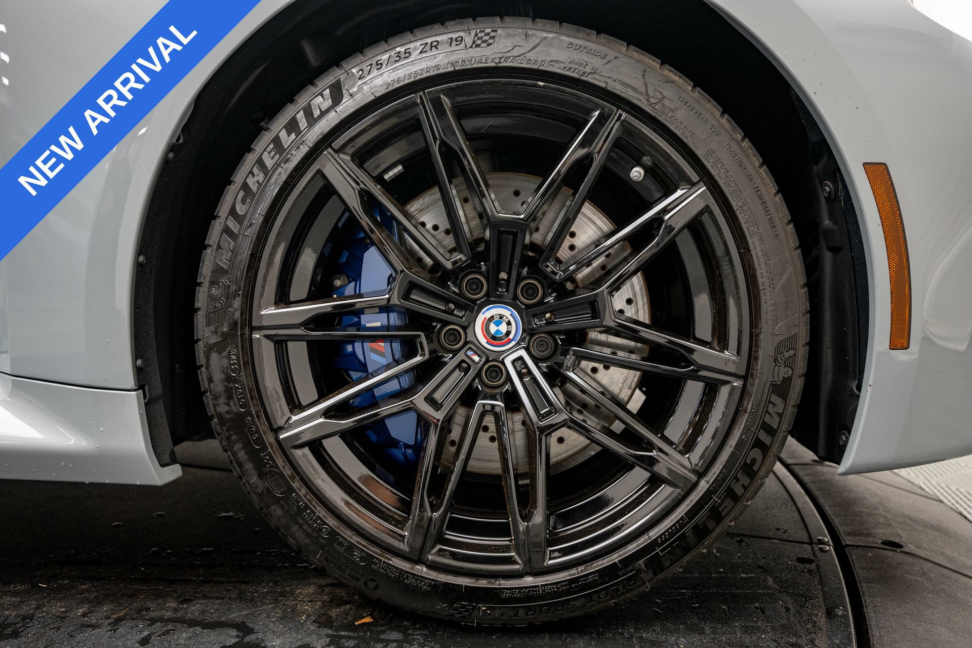 Used 2023 BMW M2 w/ Lighting Package RWD image 39