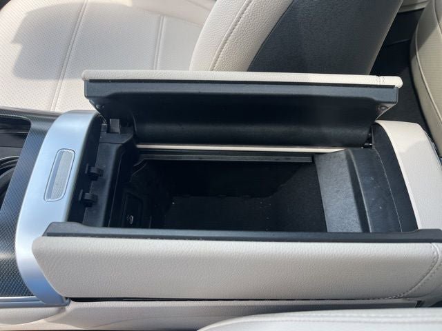 Used 2025 Mercedes-Benz GLC 300 4MATIC image 39