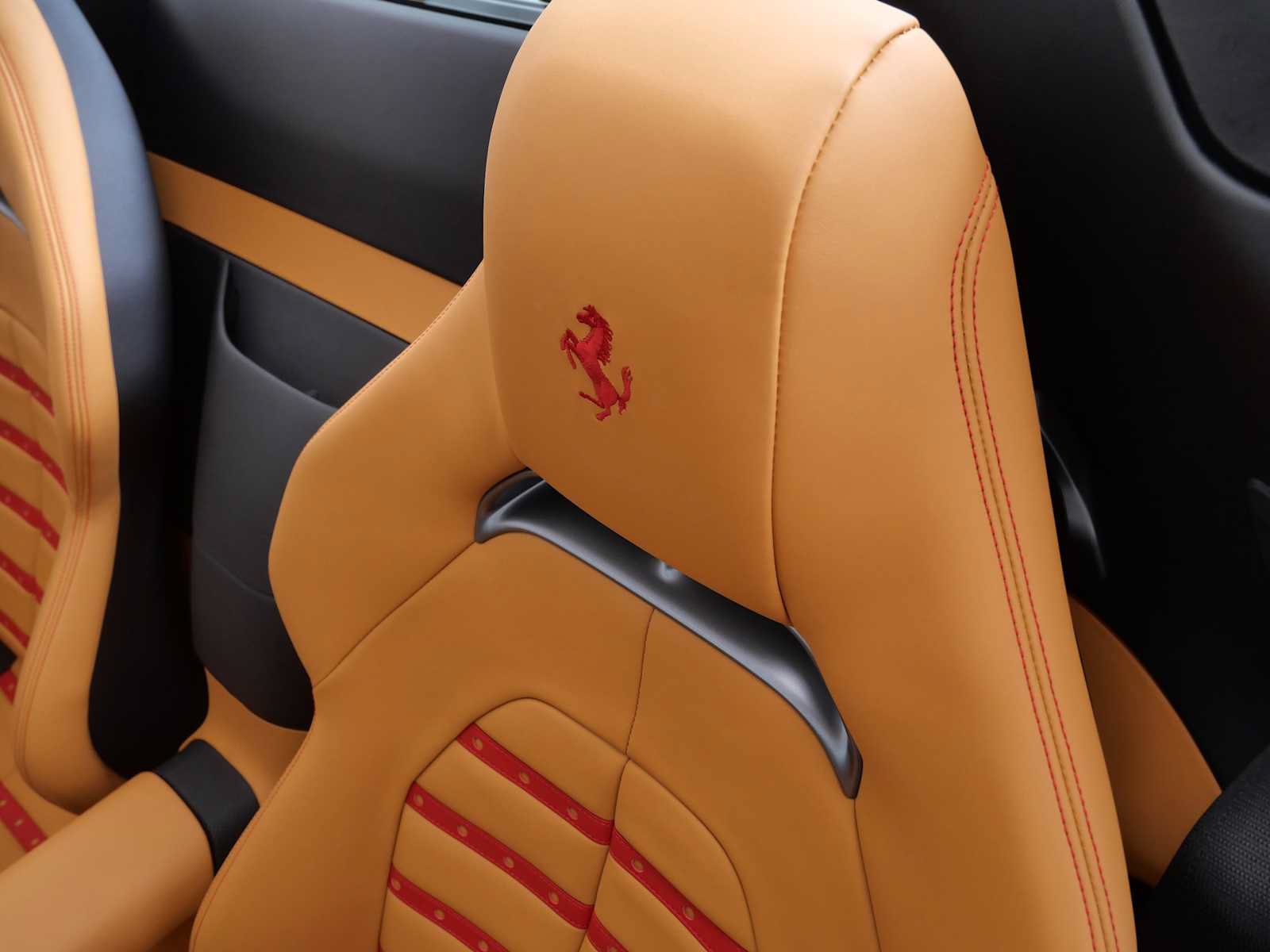 Used 2024 Ferrari SF90 Spider AWD/4WD image 20