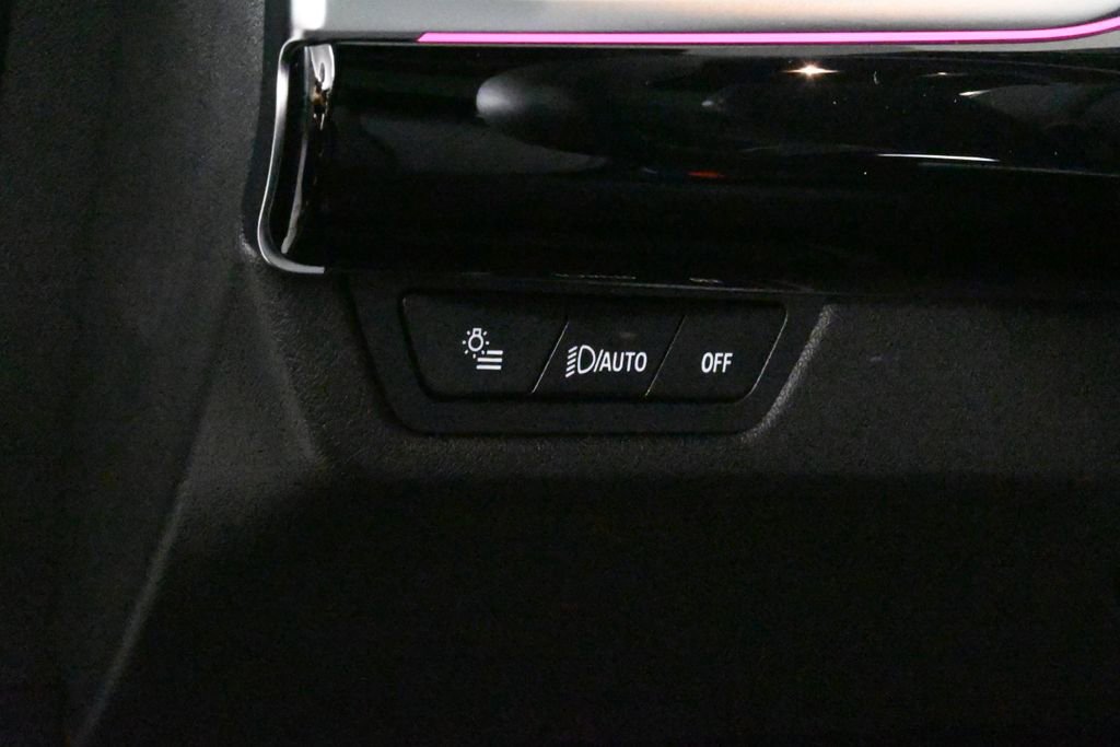 Certified 2025 BMW X2 xDrive28i w/ Technology Package image 27