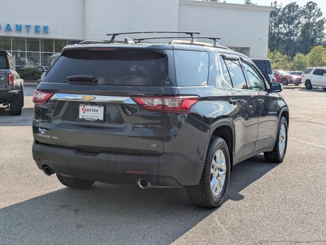 Used 2020 Chevrolet Traverse LT w/ Driver Confidence II Package image 2