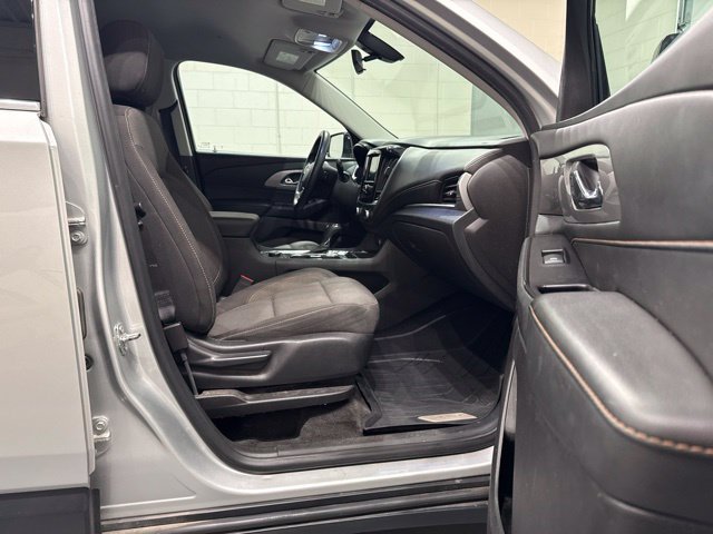 Used 2020 Chevrolet Traverse LS w/ LPO, Floor Liner Package FWD image 23