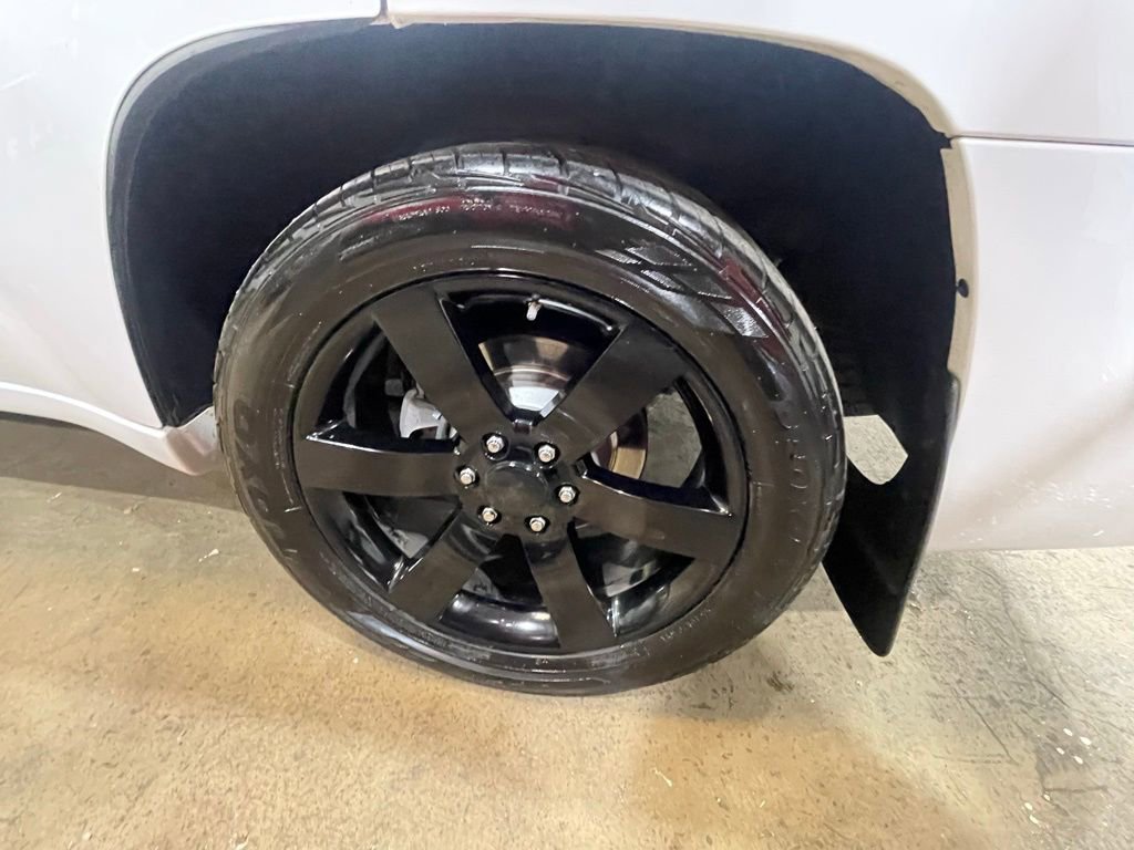 Used 2008 Chevrolet TrailBlazer SS w/ Sun And Sound Package image 37