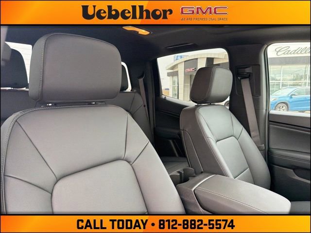 New 2026 GMC Canyon Elevation w/ Convenience Package image 4