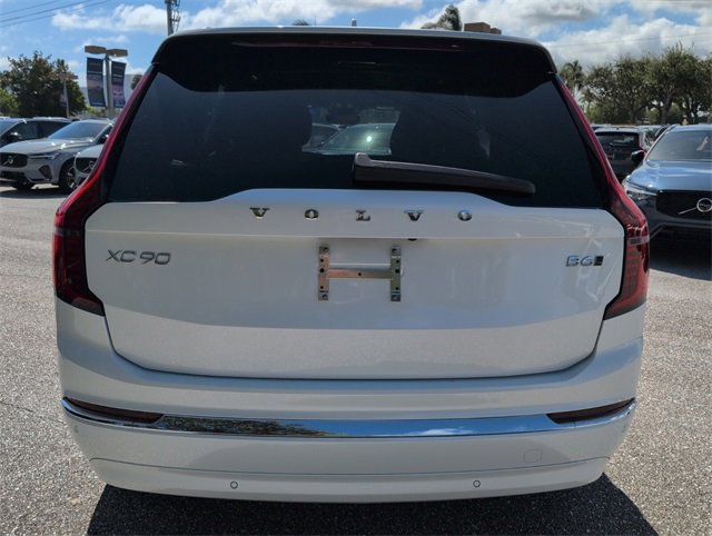 New 2026 Volvo XC90 B6 Plus image 10