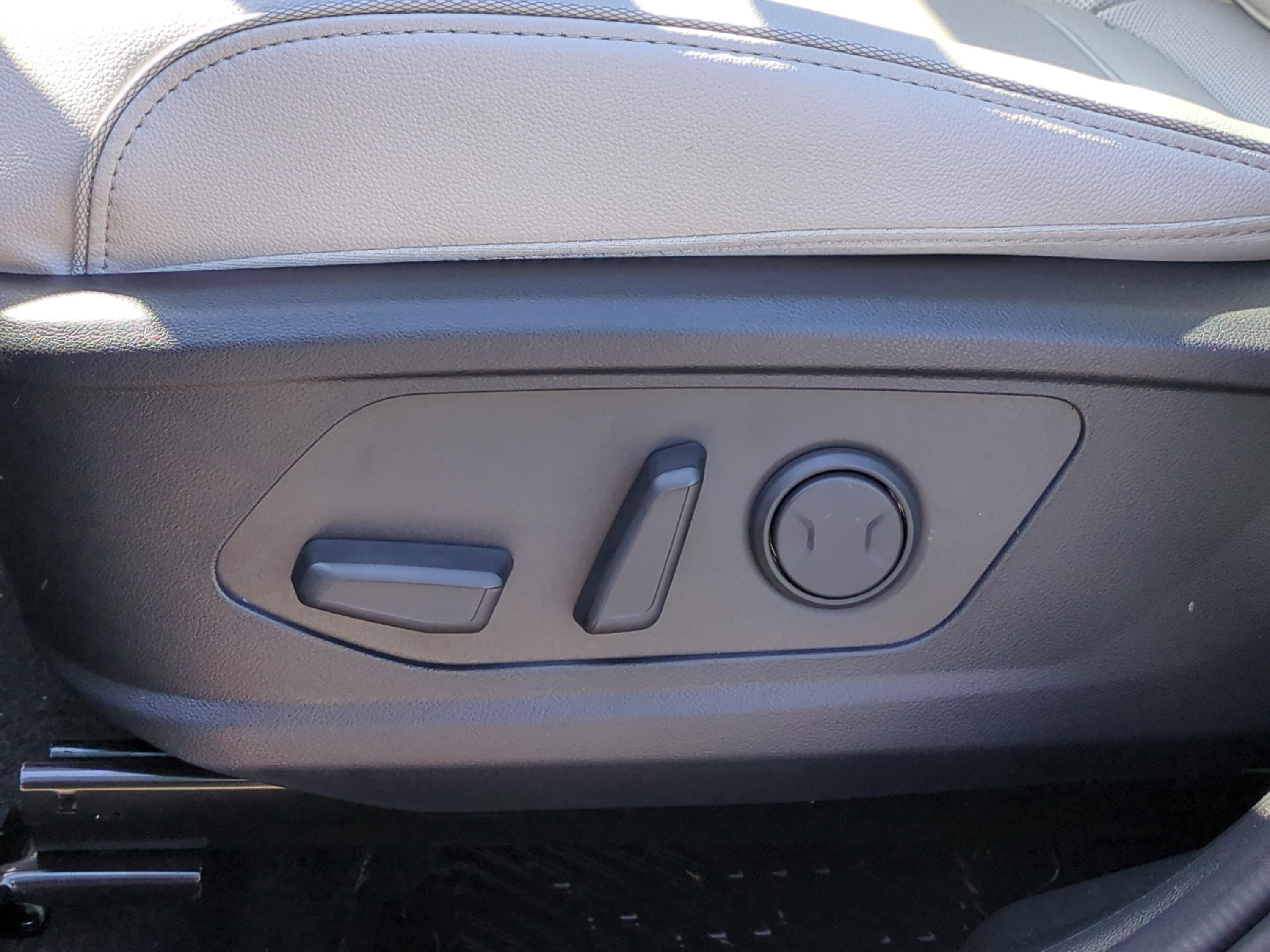 New 2026 Hyundai Tucson Limited image 27