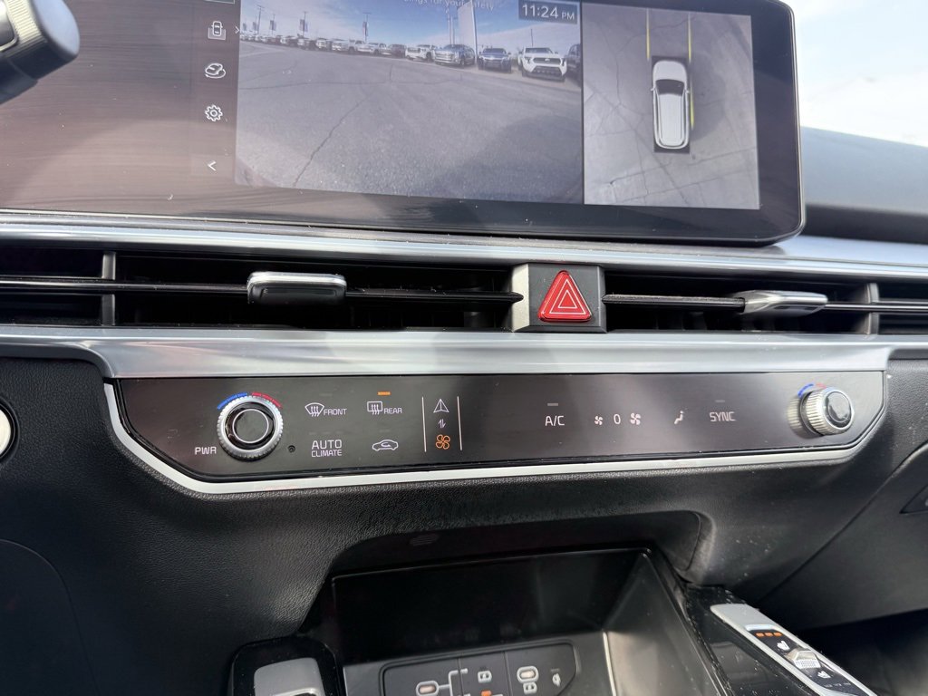 Used 2024 Kia Sorento SX Prestige w/ Olive Brown Leather Package image 17