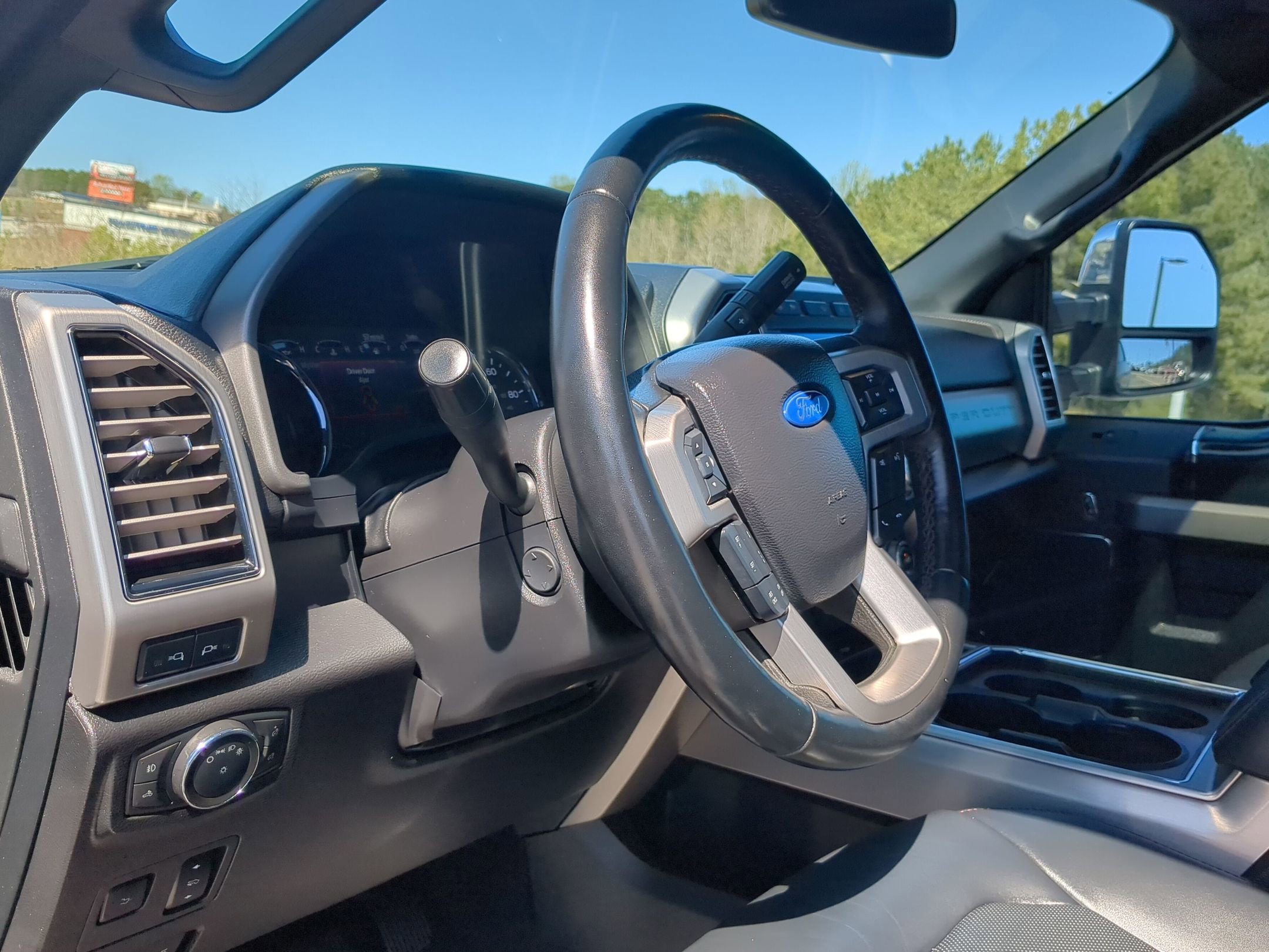 Used 2021 Ford F250 Platinum w/ FX4 Off-Road Package AWD/4WD image 13