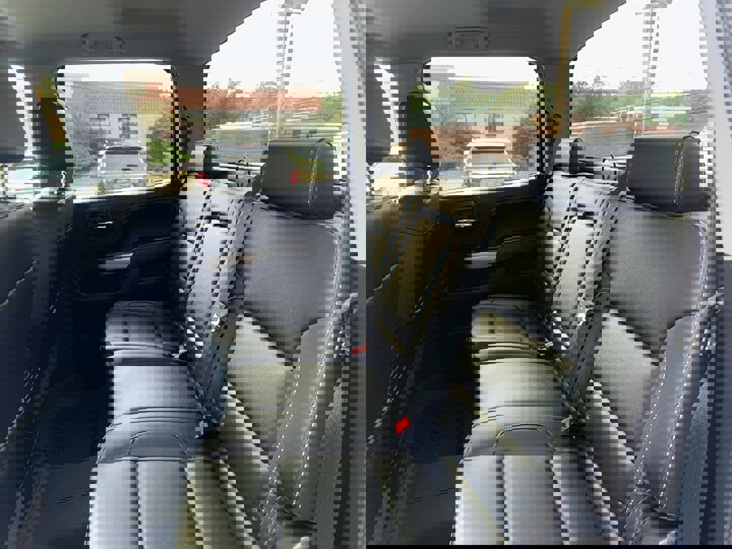 Used 2018 Chevrolet Silverado 2500 LTZ w/ Vortec Plus Package image 10