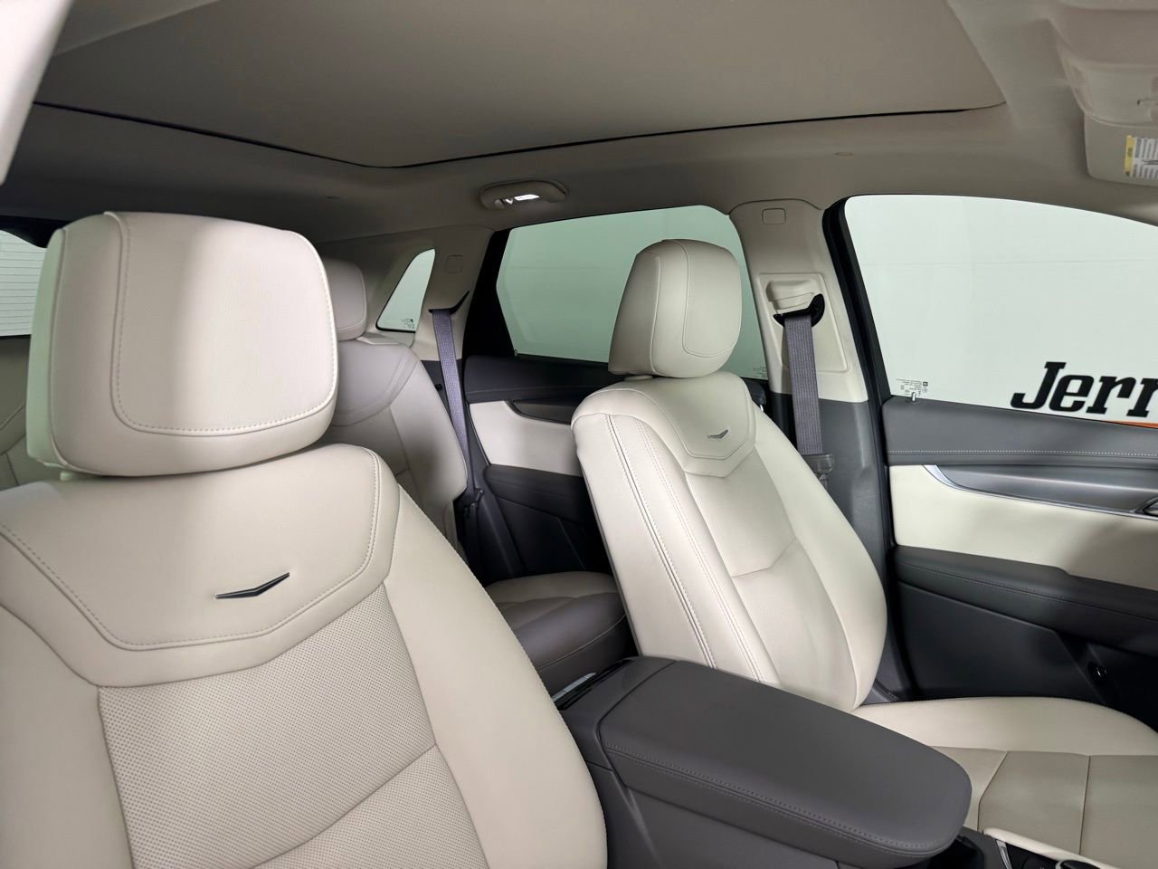 Used 2025 Cadillac XT5 Premium Luxury FWD image 51