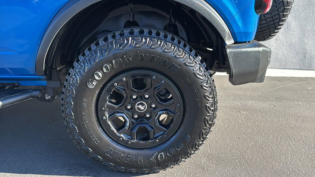 Certified 2022 Ford Bronco Wildtrak AWD/4WD image 9