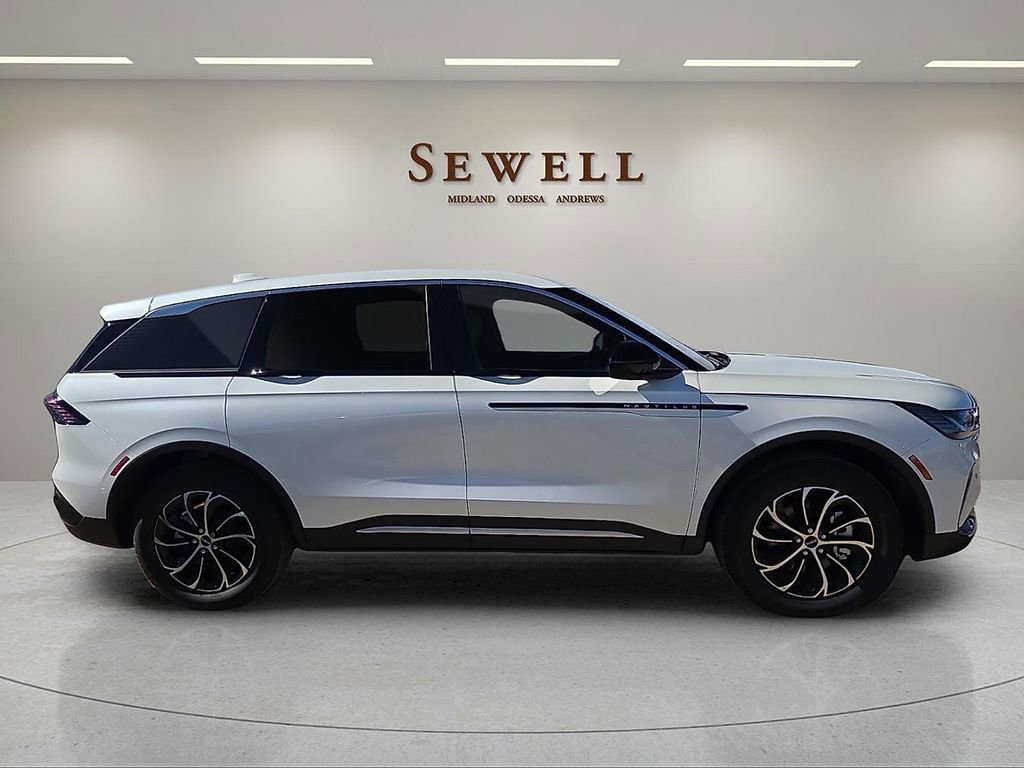 New 2026 Lincoln Nautilus Premier AWD/4WD image 5