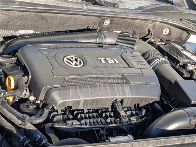 Used 2017 Volkswagen Passat 1.8T R-Line w/ R-Line Lighting Package image 20