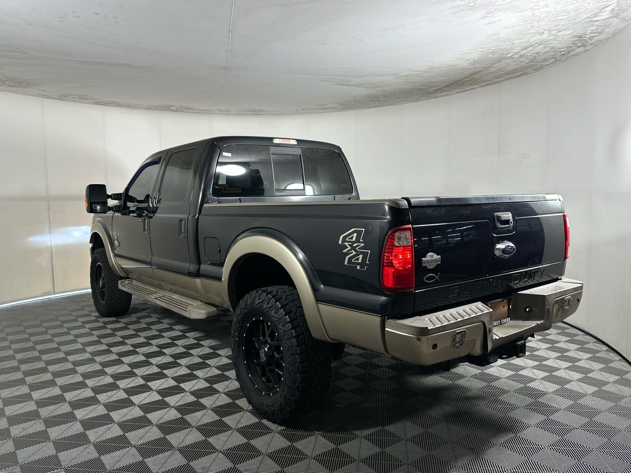 Used 2014 Ford F350 King Ranch w/ Snow Plow Prep Package AWD/4WD image 5