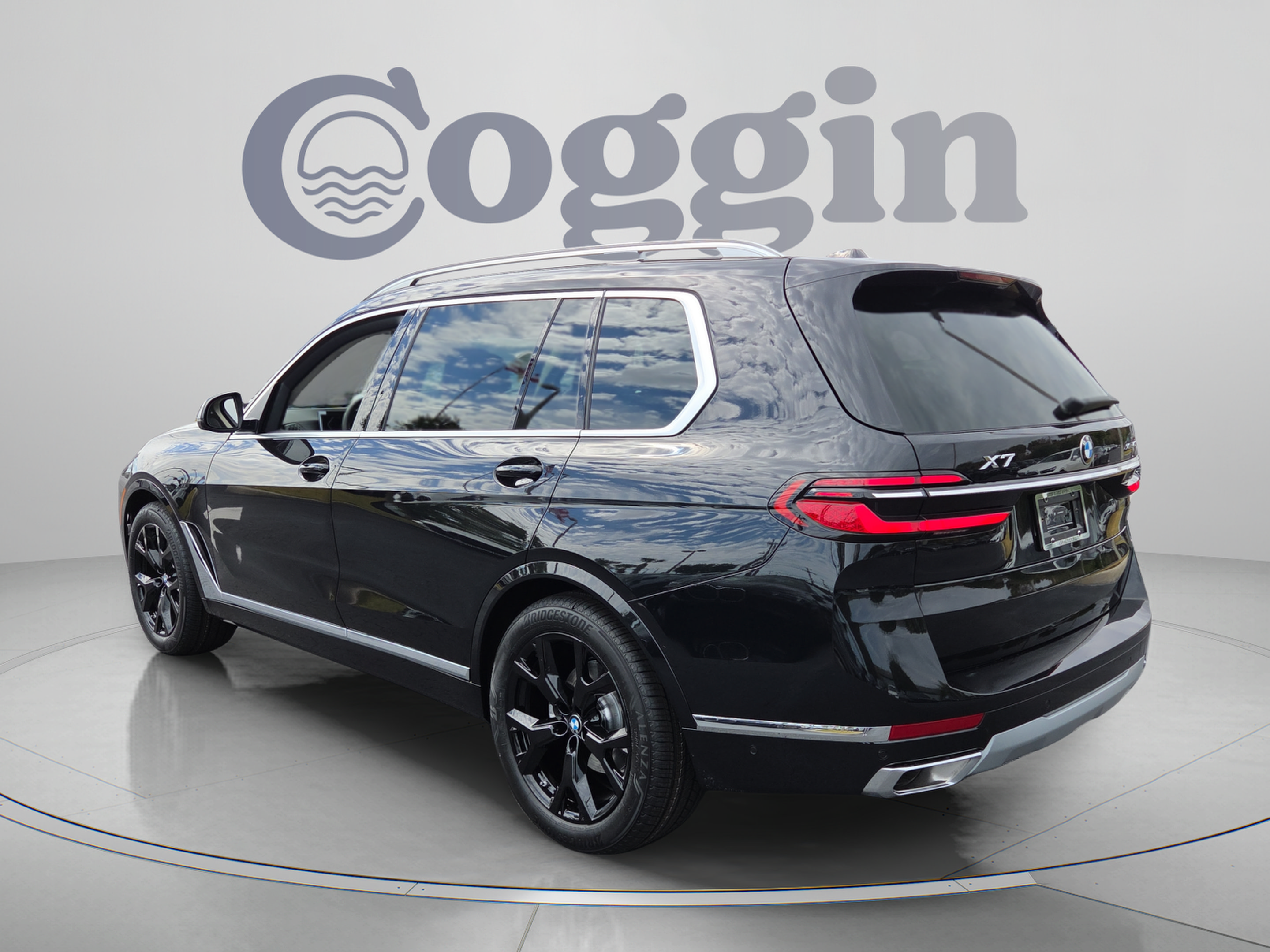 Certified 2026 BMW X7 xDrive40i w/ Premium Package AWD/4WD image 4