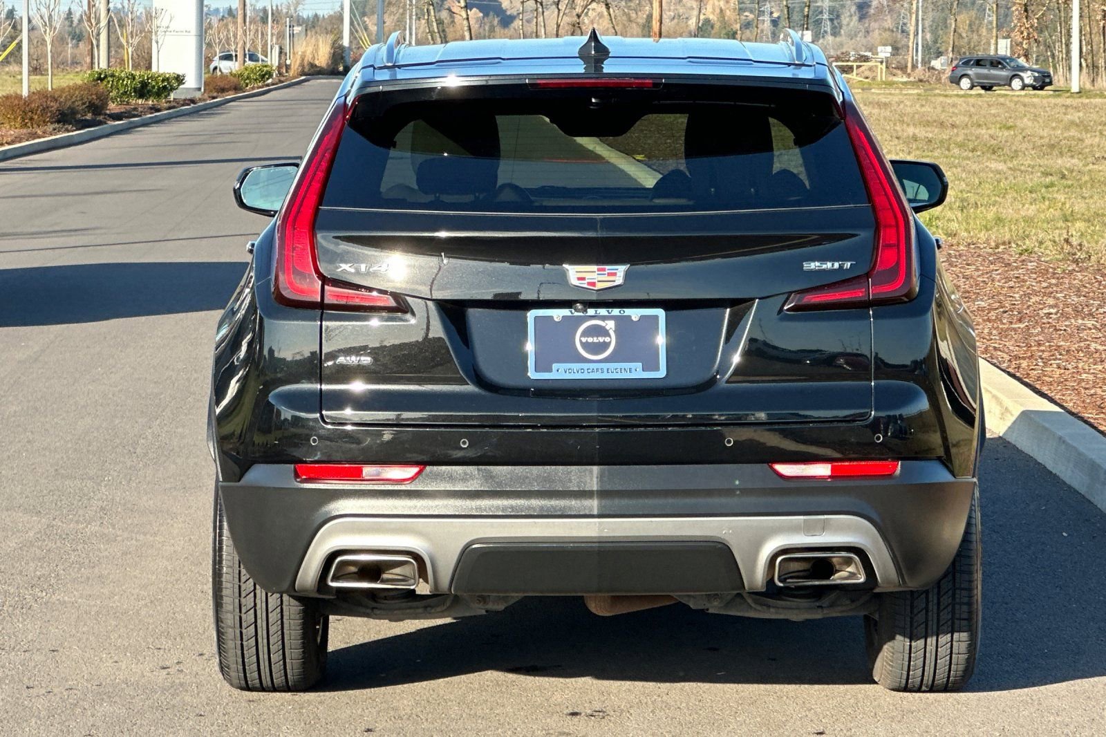 Used 2023 Cadillac XT4 Premium Luxury image 4