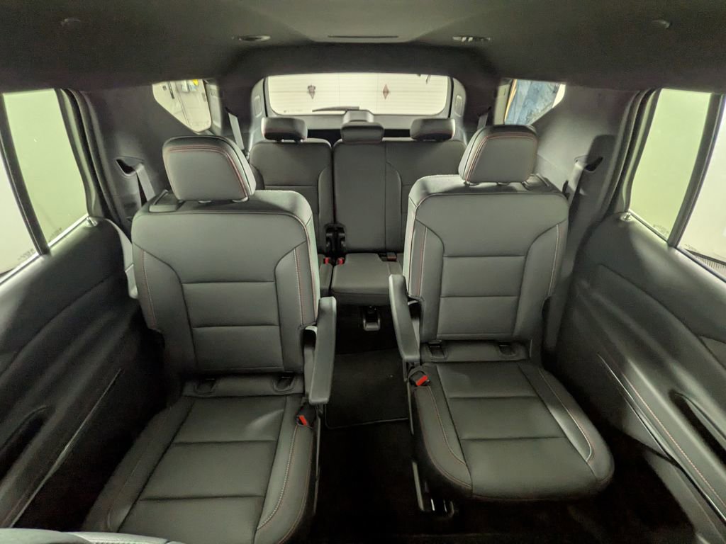 New 2026 Chevrolet Traverse Z71 w/ Driver Confidence Package image 31