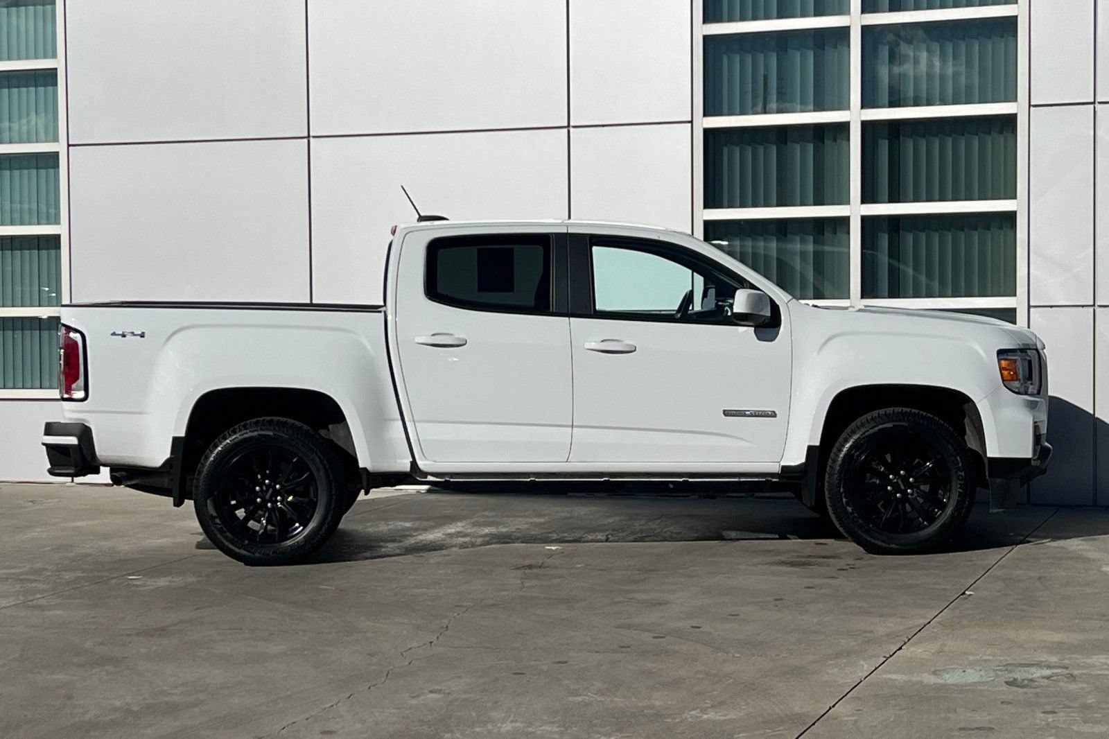 Used 2021 GMC Canyon Elevation w/ Driver Alert Package AWD/4WD image 4