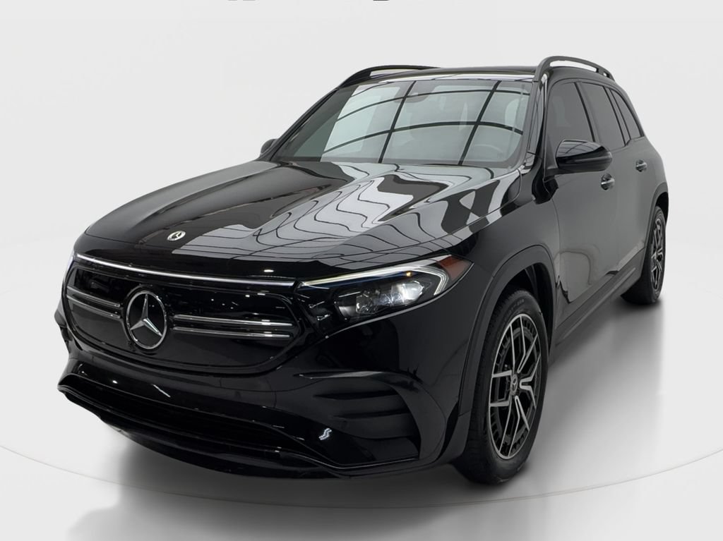 Used 2023 Mercedes-Benz EQB 350 4MATIC SUV image 4