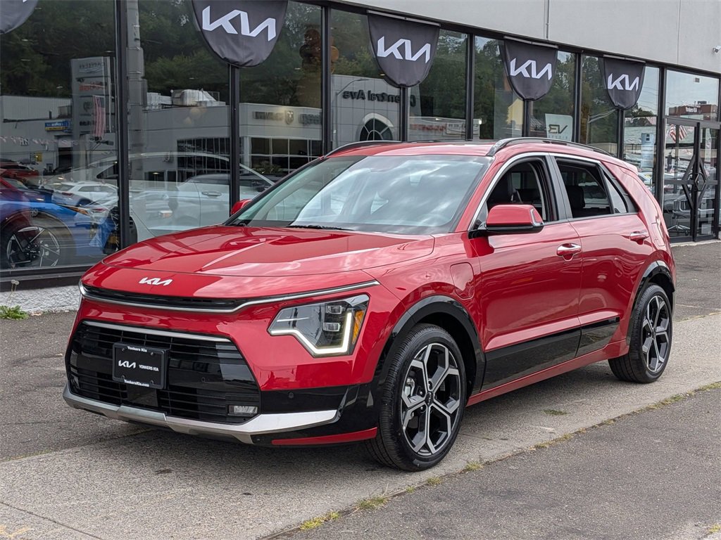 New 2024 Kia Niro SX Touring