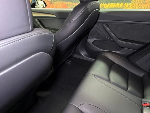 Used 2022 Tesla Model 3 Long Range AWD/4WD image 35